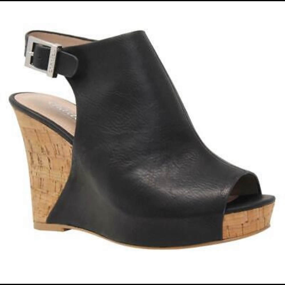 Black Charles by Charles David size 8 1/2.